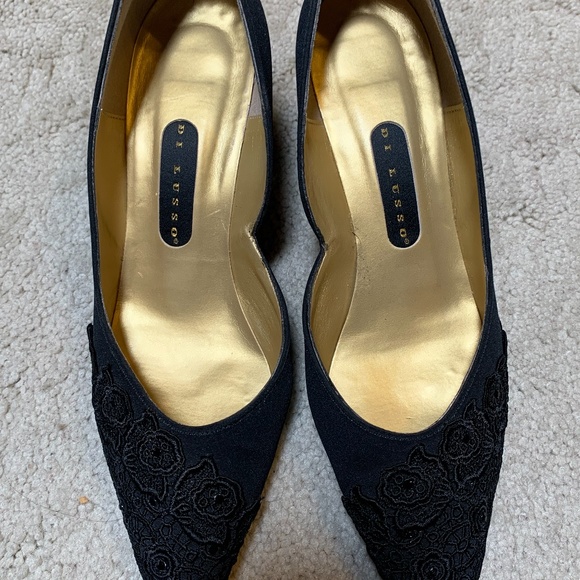 Womens Shoes - Picture 1 of 5